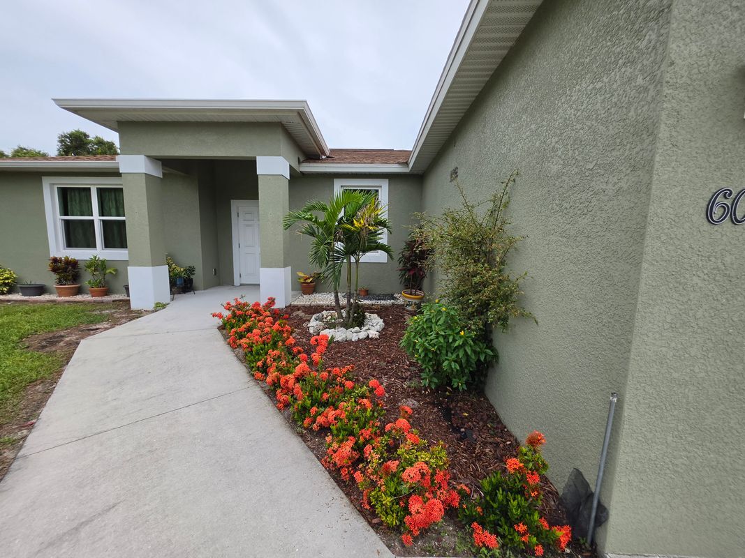 Building Photo - 6004 Pecan Cir