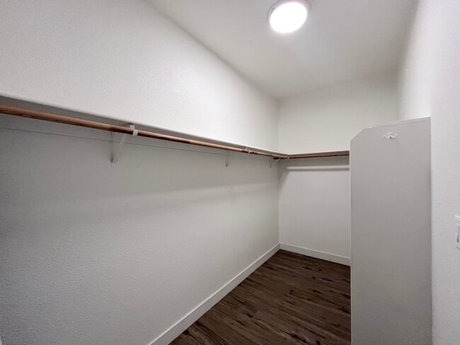 Building Photo - 5406 Martingale Ct