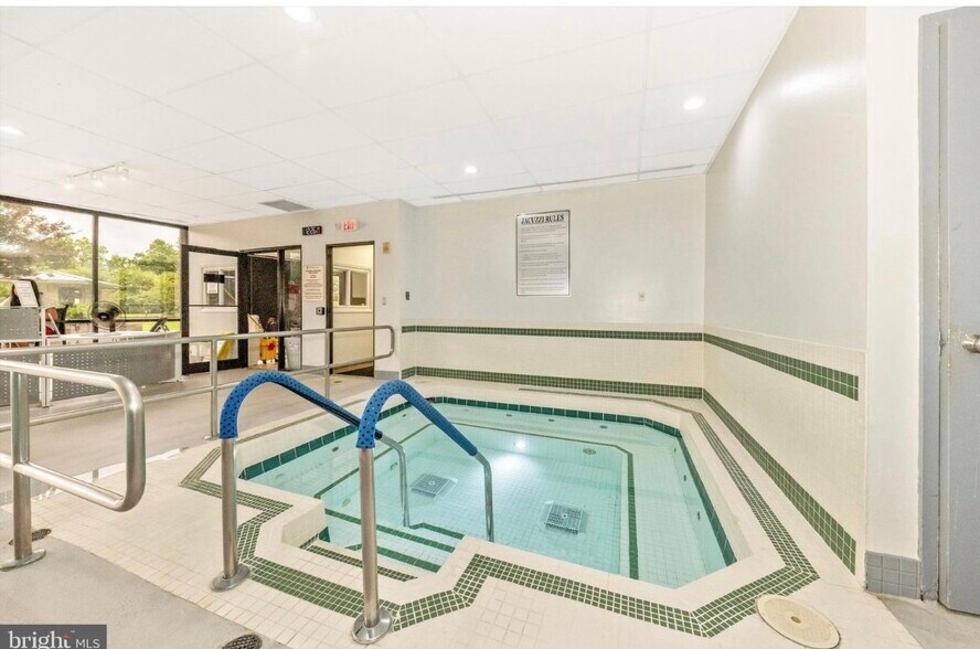 Building Photo - 5225 Pooks Hill Rd