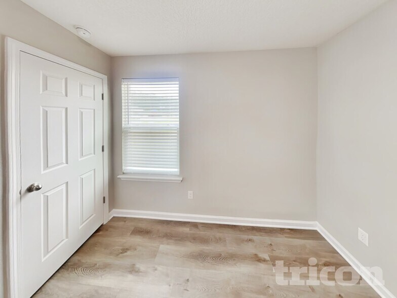 Building Photo - 77089 Crosscut Wy