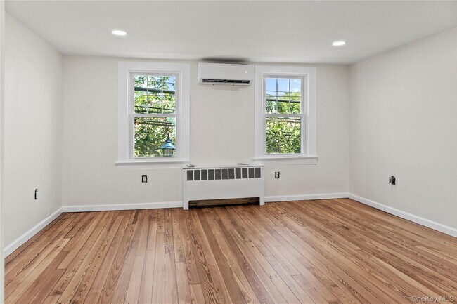 Building Photo - 51 Spring St