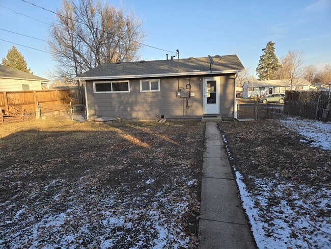 Building Photo - 1605 S Xavier St