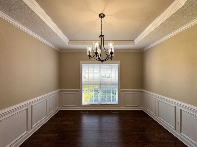 Building Photo - Beautiful 4 Bed, 2 Bath Home in Jack Britt