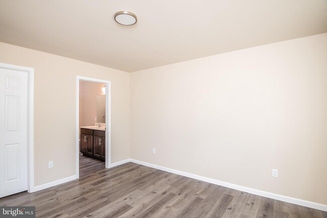 Building Photo - 29 Kantner Ln S