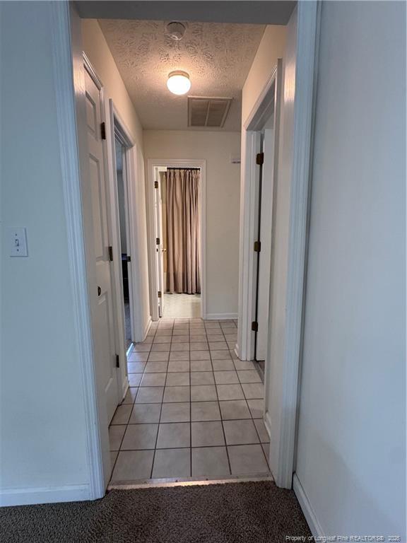 Building Photo - 1535 Londonderry Pl