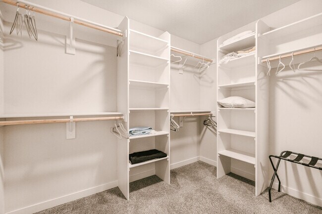 Building Photo - 3213 Grand Blvd