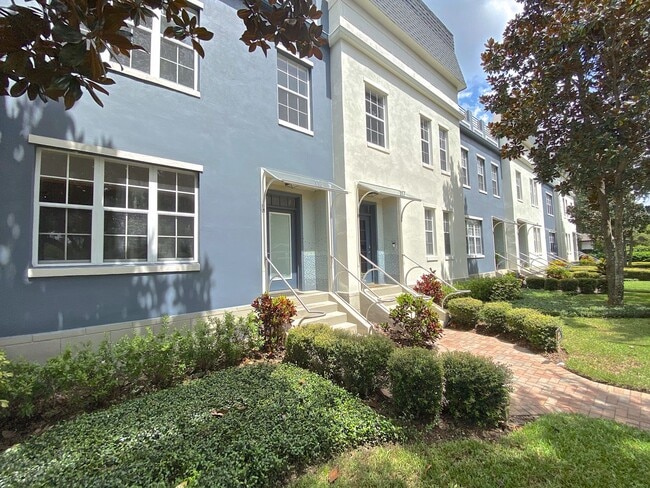 Building Photo - Stunning and Unique Luxury Town Home for Rent in the heart of sought after SODO!