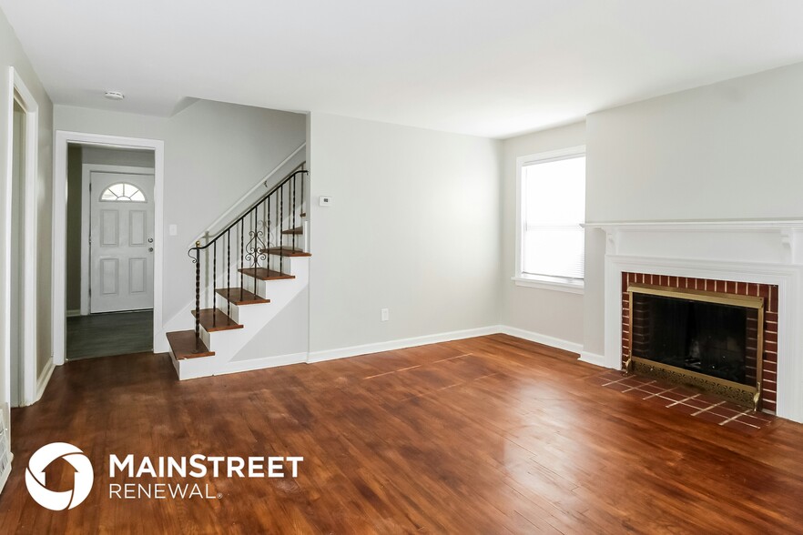 Building Photo - 15602 Scottsdale Blvd