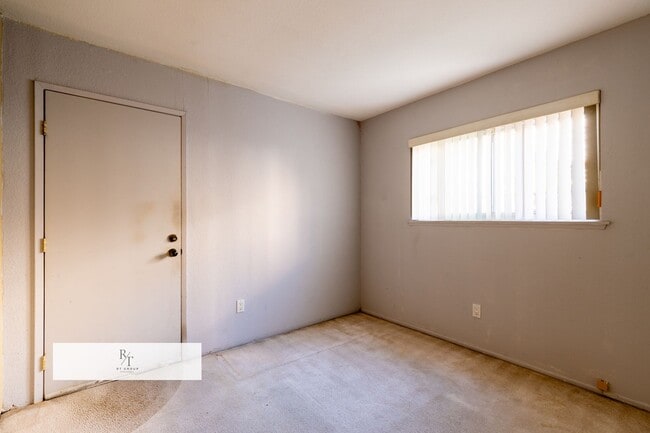 Building Photo - Beautiful 3-Bedroom Home with Pool in Diamond Bar!