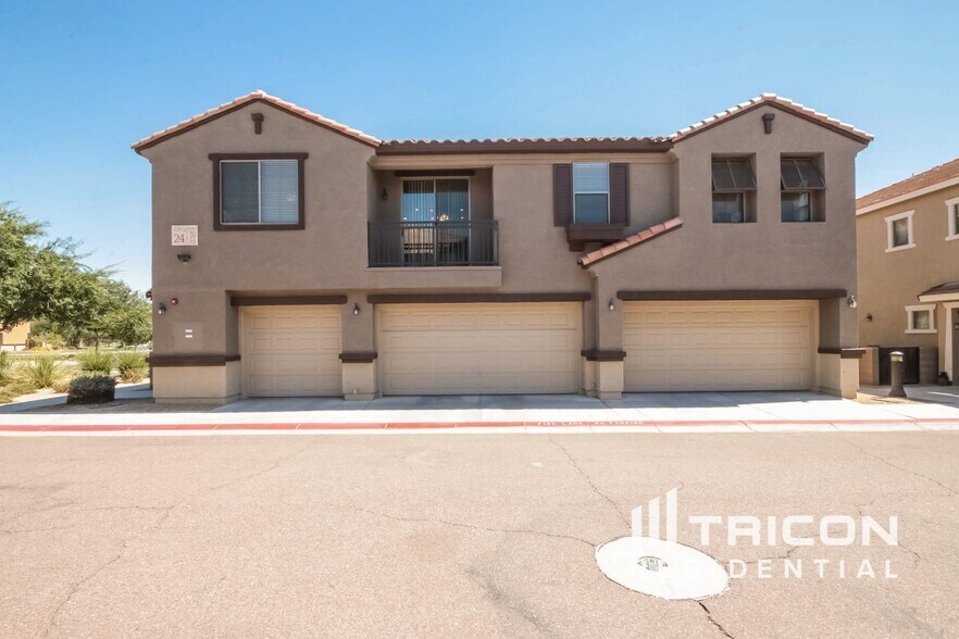 Building Photo - 1250 S Rialto