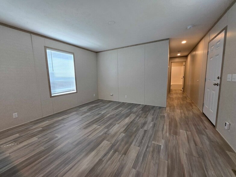 Building Photo - 52792 S Zacharias Ct