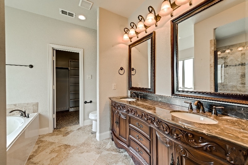 Building Photo - 110 Stallion St