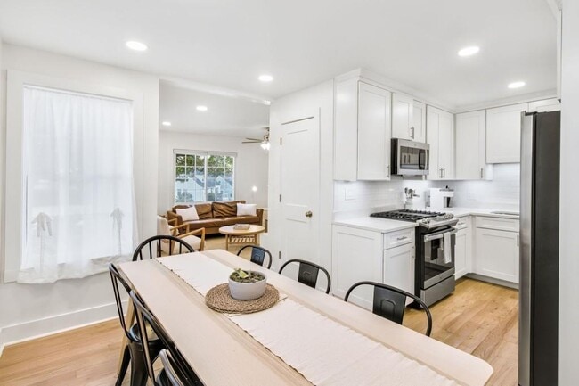 Building Photo - 1990 Wingate Rd