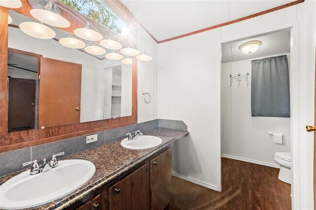 Building Photo - 1780 Farm to Market 1626