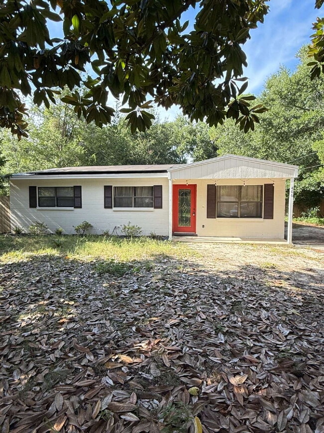 Primary Photo - 406 Ed St