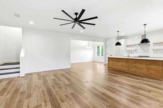 Building Photo - Custom Home in Seagate | 4 Bedrooms • 3 Bathrooms • Minutes to Wrightsville Beach