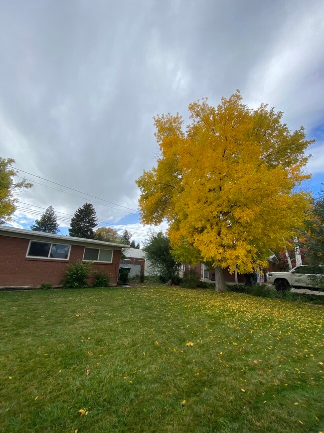 Building Photo - 1423 W 4180 S