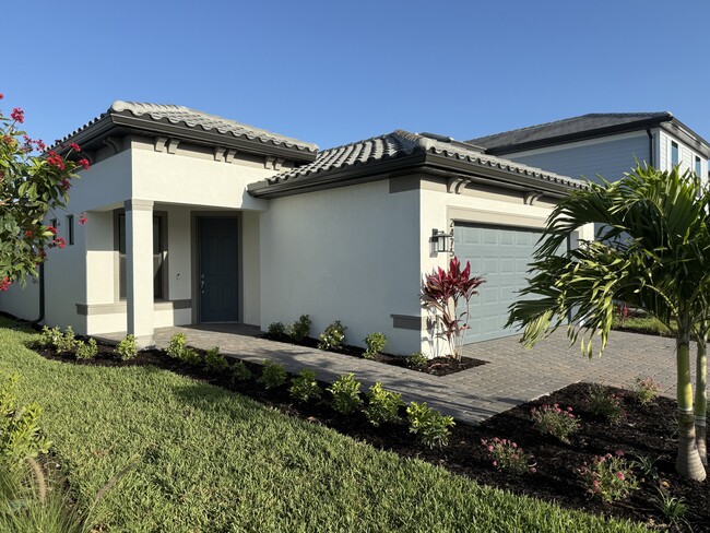 Building Photo - 24750 Marina Del Ray Dr