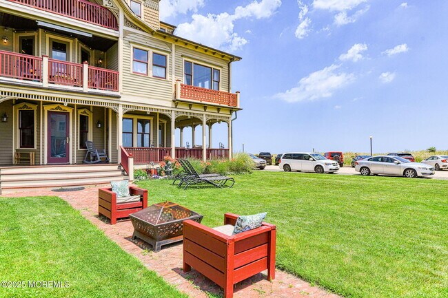 Building Photo - 6 Ocean Ave N
