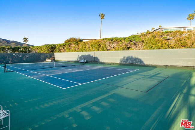 Building Photo - 6801 Seawatch Ln