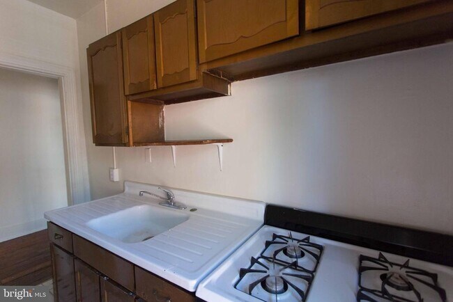 Building Photo - 916 Spruce St