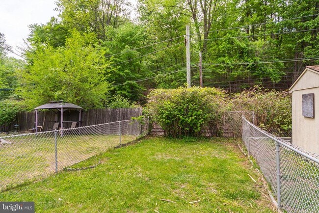 Building Photo - 132 Blanchard Rd