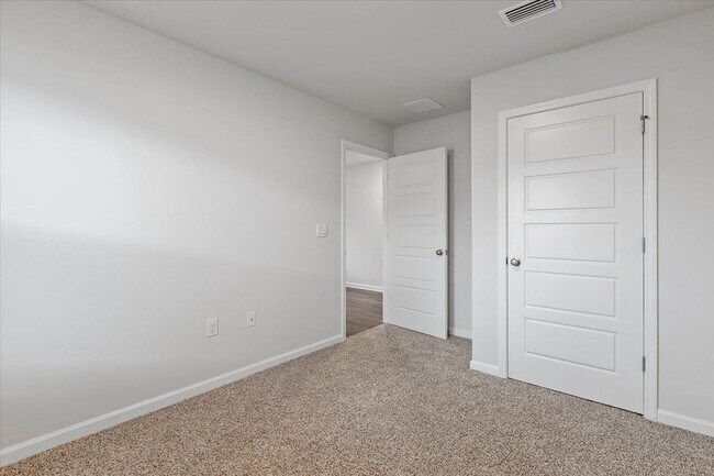 Building Photo - 4522 Rivers Landing Dr