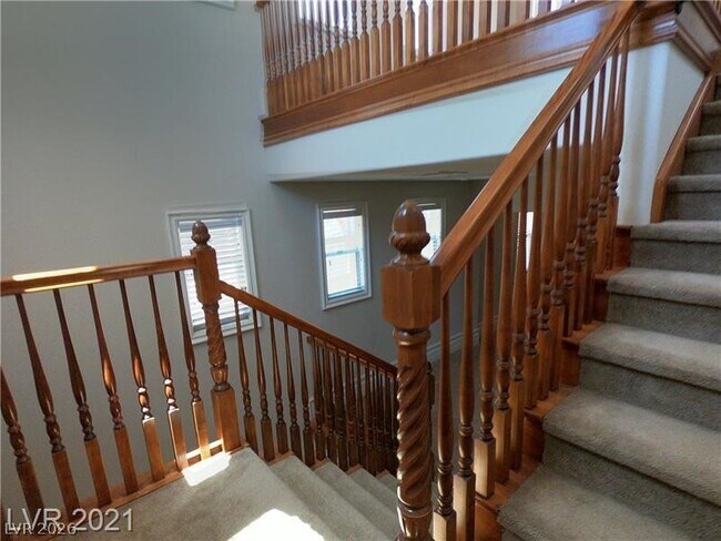 Building Photo - 496 Via Palermo Dr