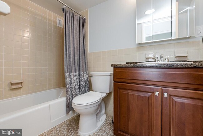 Building Photo - 1111 University Blvd W