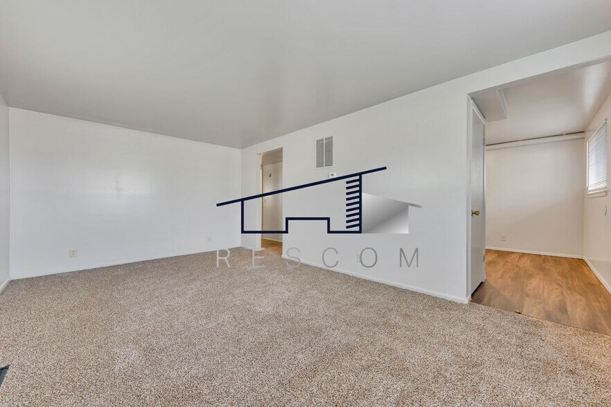 Building Photo - 800 State St