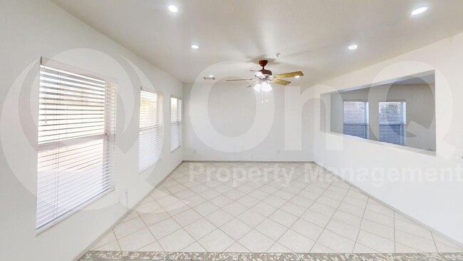 Building Photo - 11176 N 88th Pl