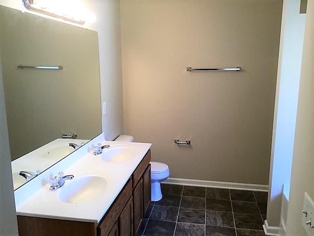 Building Photo - 3600 Mountain Brook Cir