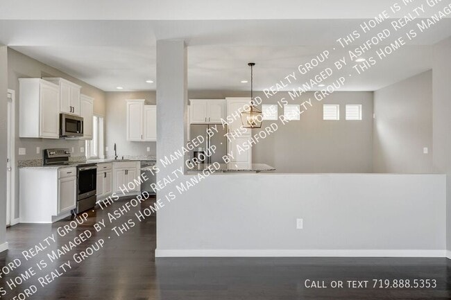 Building Photo - 6544 John Muir Trl