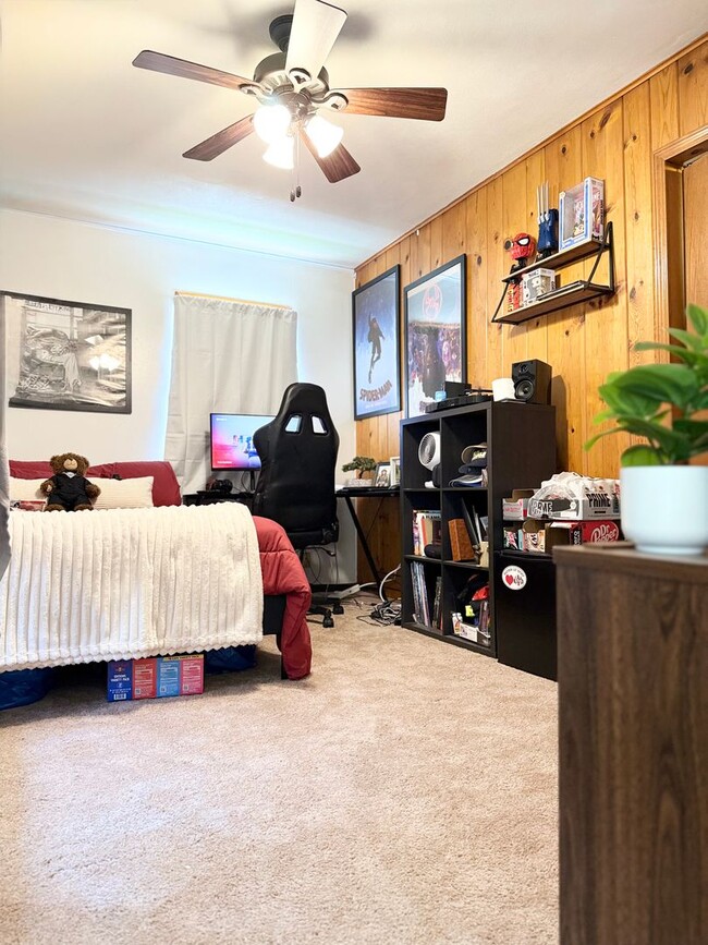 Building Photo - PRICE REDUCTION  Available August 2026; Mo...
