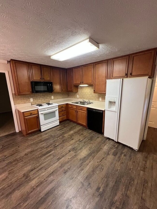 Building Photo - !!!WARNING: AVOID SCAMS CONFIRM RENTAL AT ...