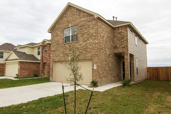 Building Photo - 4163 Silver Ranch Rd