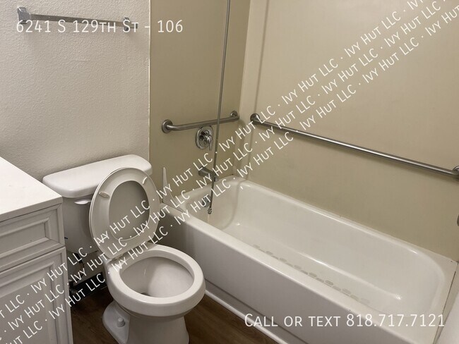 Building Photo - 6241 S 129th St