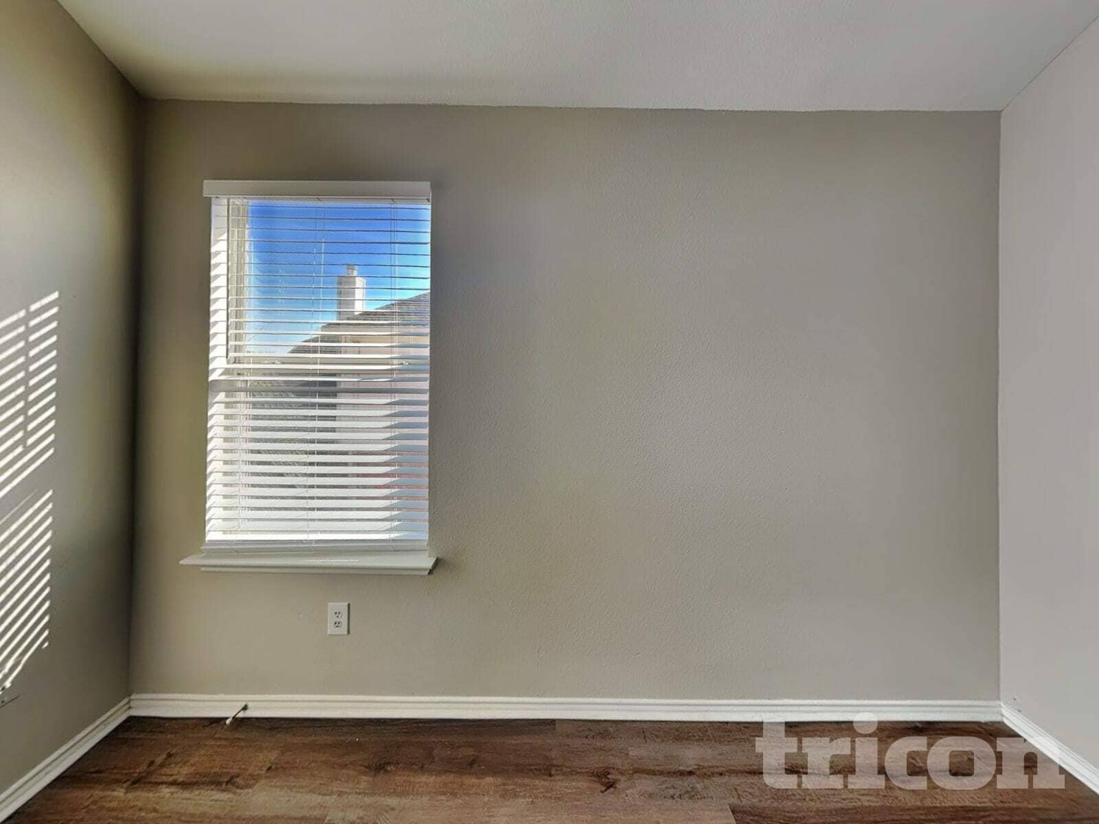 Building Photo - 5824 Somerton Dr