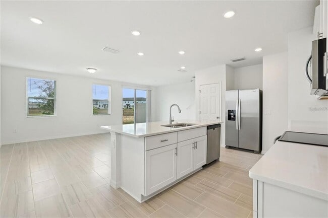 Building Photo - 16430 Bird of Paradise Ave