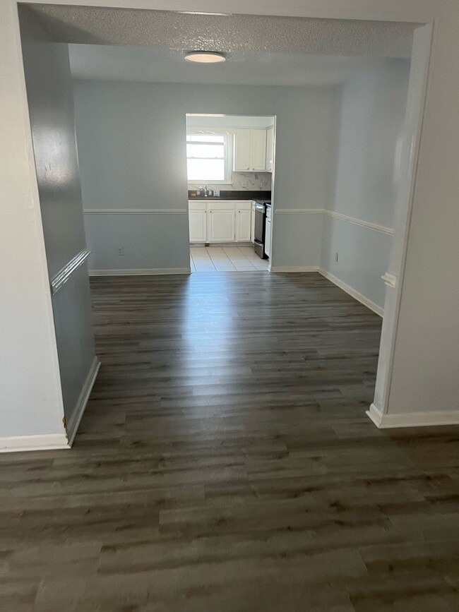 Building Photo - 1205 Tar Heel Ct