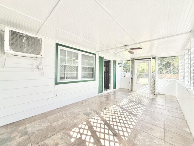 Building Photo - 5506 Staley Dr