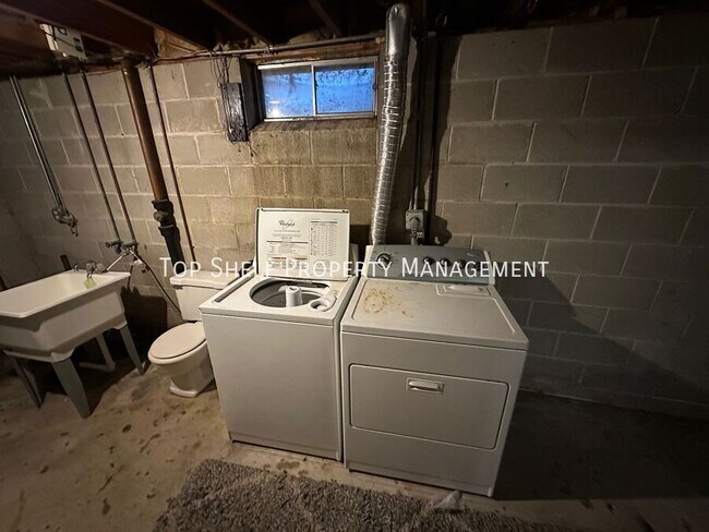 Building Photo - 6401 Lincoln Ave