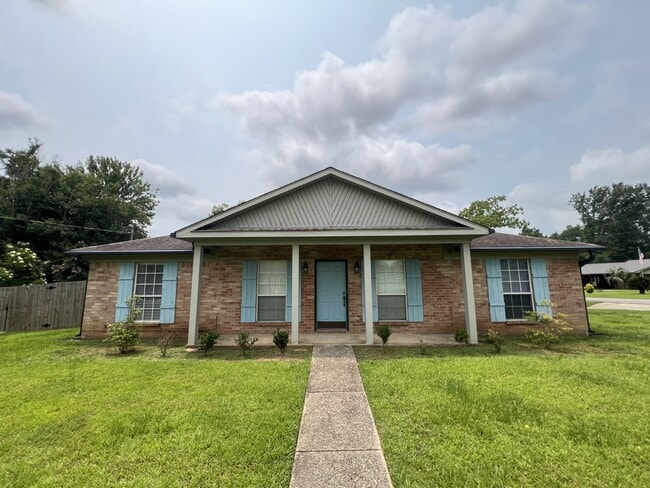 Building Photo - 18874 Mahan Loop