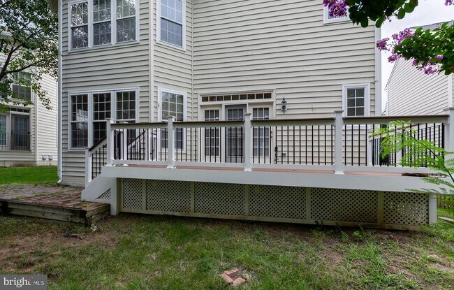 Building Photo - 21935 Windover Dr