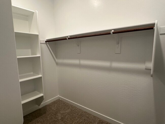 big walk-in closet masterbath - 3110 N 199th Dr