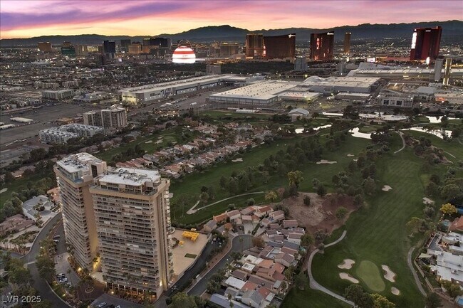 Building Photo - 3111 Bel Air Dr