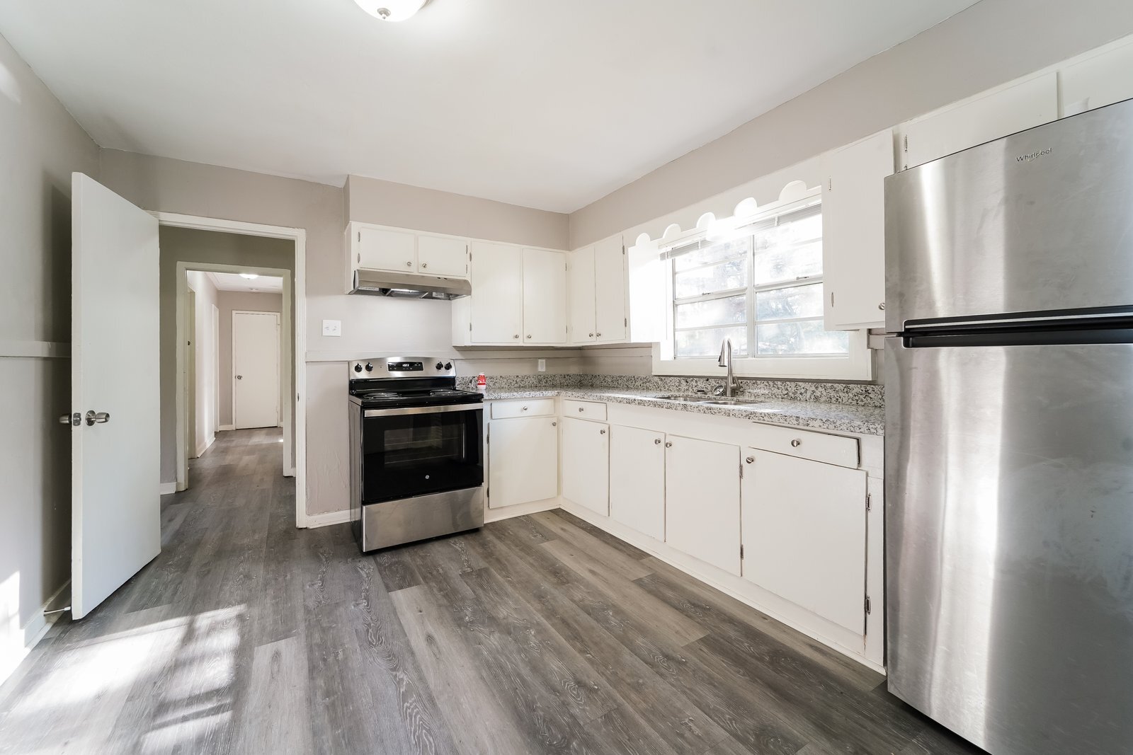 Building Photo - 522 Beaverbrook Dr