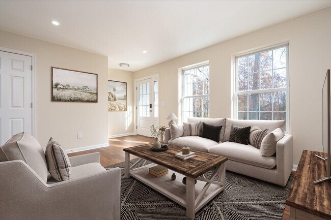 Building Photo - 2942 S Haven Dr