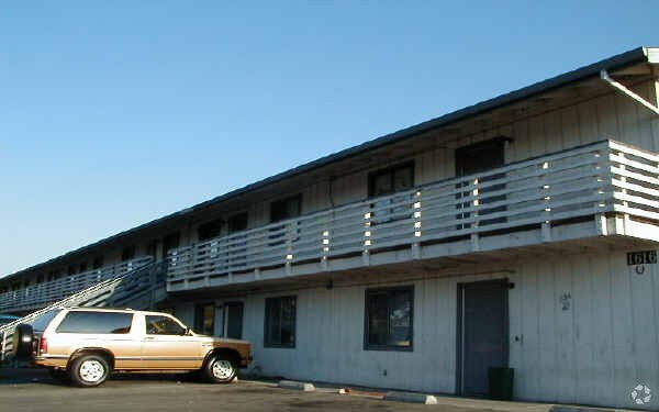 Building Photo - 1616 E Market St