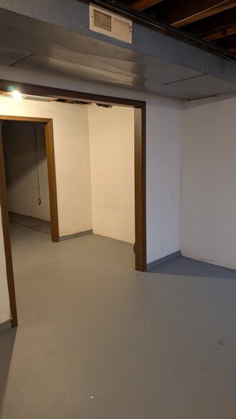 possible office area - 7227 Seymour St NW